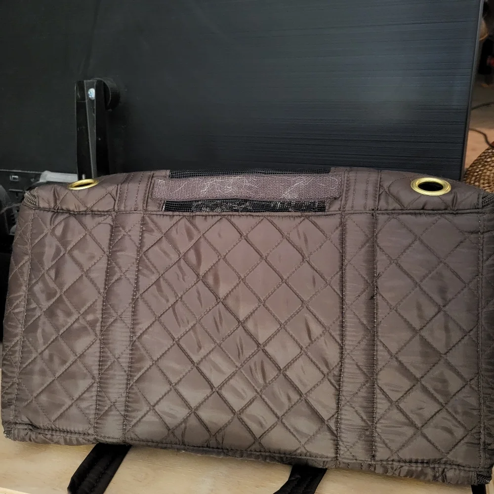 Sherpa pet carrier size Medium
